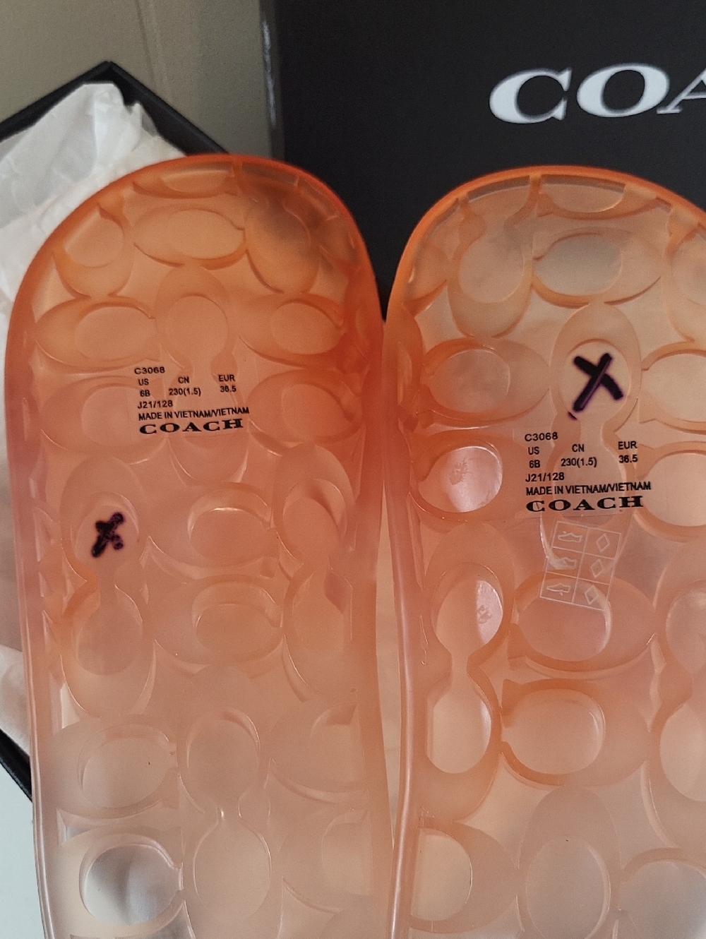 Nwt, COACH Transparent Orange Slide Sandals, Size 6 - Picture 7 of 7